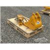 Image 4 : MINI EX 10 IN. DIG BUCKET W/ HYDRAULIC THUMB