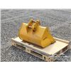 Image 3 : MINI EXCAVATOR 24 IN. CLEANOUT BUCKET