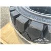 Image 4 : FORKLIFT TIRES
