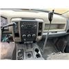 Image 12 : 2012 DODGE RAM 3500HD CREW CAB BOOM TRUCK