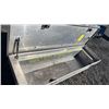 Image 4 : DEEZEE TOOL BOX ALUMINUM FOR PICK UP TRUCK