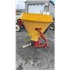 Image 2 : BEZZECCHI SPT 550 FERTILIZER SPREADER 3PT