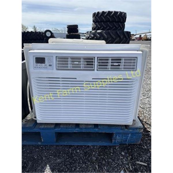 AIR CONDITIONER