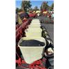 Image 8 : INTERNATIONAL 56 6 ROW PLANTER