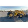 Image 5 : MASSEY FERGUSON 40E MFWD TRACTOR & BUCKET