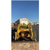 Image 7 : MASSEY FERGUSON 40E MFWD TRACTOR & BUCKET