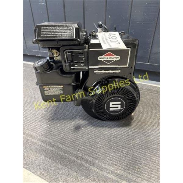BRIGGS & STRATTON 5HP ENGINE