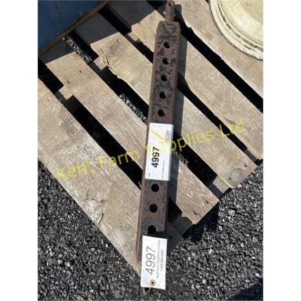 CAT 2 DRAW BAR 31"