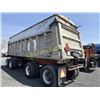 Image 3 : ALUMINUM TANDEM AXLE 1000 BUSHEL TRAILER