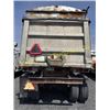 Image 4 : ALUMINUM TANDEM AXLE 1000 BUSHEL TRAILER