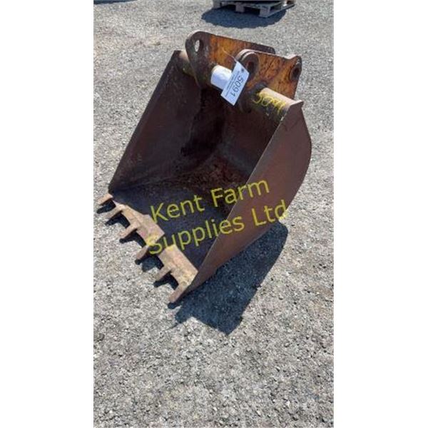 BACHOE 28" BUCKET