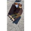 Image 1 : BACHOE 28" BUCKET