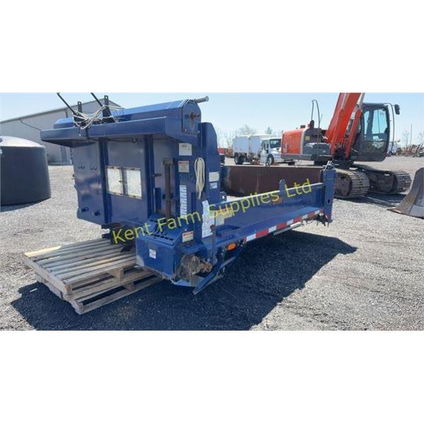 FORD F550 DUMP BOX W/HOIST