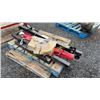 Image 3 : NEVER USED MOBILE CRANE  1 1/2 T, 1 T, 1/2 TONE
