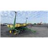Image 6 : JOHN DEERE 7000 CORN PLANTER 4 ROW N