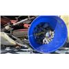 Image 3 : TOTE OF HYDRAULIC TREASURES
