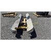 Image 2 : FORD - DODGE PICKUP TRUCK BUMPER