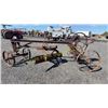 Image 2 : ANTIQUE ROAD GRADER
