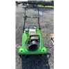 Image 4 : LAWNBOY SNOW THROWER