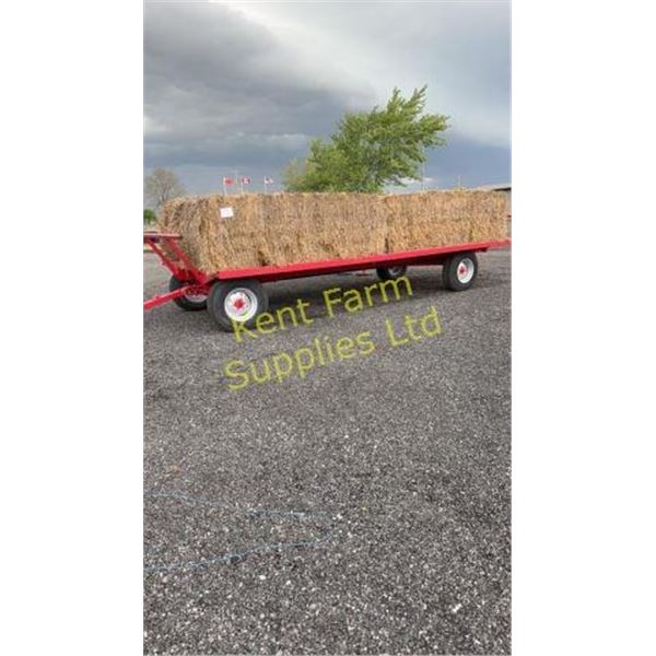 4 LARGE SQUARE BALES OF STRAW