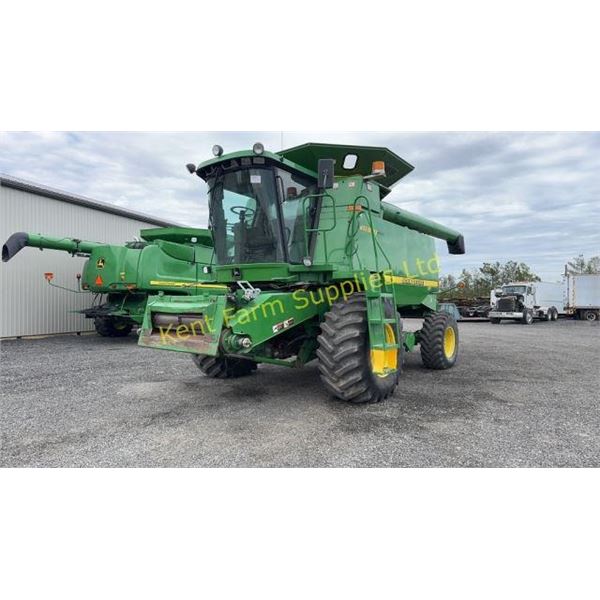 JOHN DEERE 9510 COMBINE