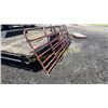 Image 2 : 7 ROUND BAR GATES 9'L & 11'L X 4'H