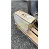 Image 2 : CASE IH GPS LIGHT BAR 52000-20-ENG
