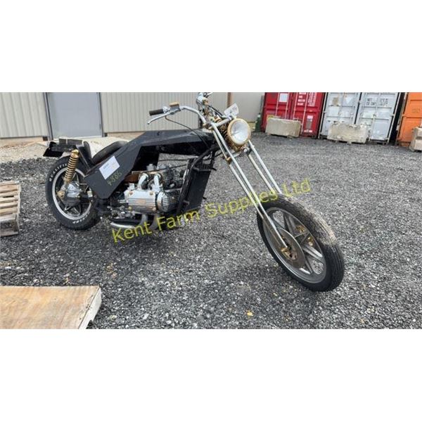 MAD MAX WANT TO BE - GOLD WING MOTOR CYCLE