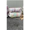 Image 1 : R38 FACED 24" W X 48" L 64 SQ' PER BAG 4 BAGS