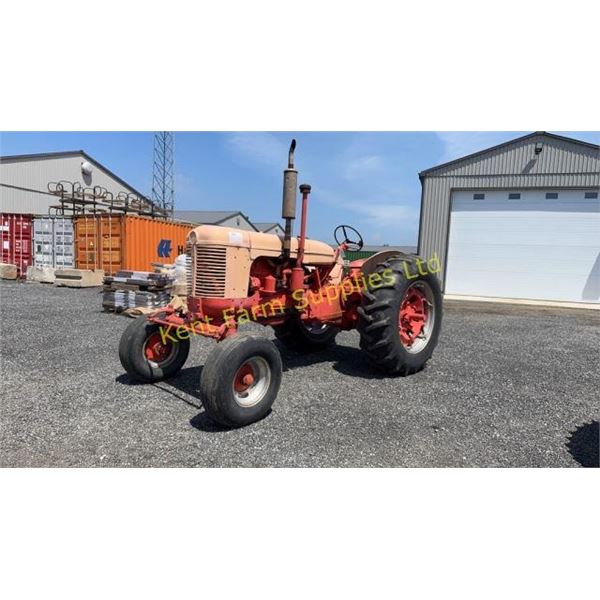CASE 400 TRACTOR