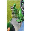 Image 17 : 2022 JOHN DEERE 5055E TRACTOR WITH SUNSHADE KIT