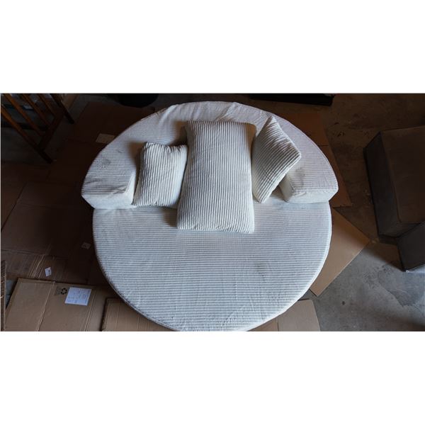 Round Cushioned Lounge Chair