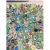 Image 3 : VINTAGE MARBLES UNKNOWN GLASS MIXED COLORS LARGE LOT
