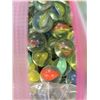Image 3 : VINTAGE MARBLES UNKNOWN GLASS MIXED COLORS BAGGED LOT