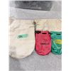 Image 1 : VINTAGE MARBLES BAGS MONTRO VINYL DRAWSTRING 101 MARBLES PRINTED