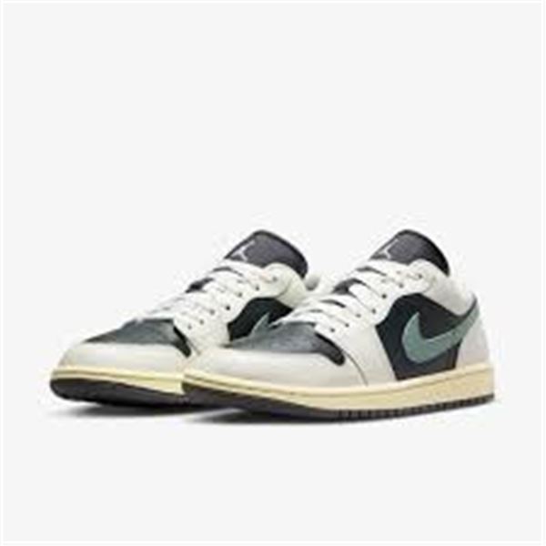 Nike WMNS Air Jordon 1 Low (Anthracite/Jade Smoke-Sail)