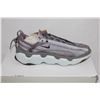 Image 3 : Nike Flyknit Bloom (Taupe Grey/Black-wolf grey)
