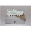Image 3 : QC Cloud 6 (White)