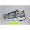 Image 2 : Nike Flyknit Bloom (Taupe Grey/ Black-Wolf Grey)