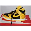 Image 2 : Nike Dunk High W (Black/Varsity Maize-White)