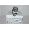 Image 4 : Nike Flyknit Bloom (Taupe Grey/ Black-Wolf Grey)