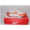 Image 3 : Nike W Air Max 1 (Neutral Grey /Safety Orange)