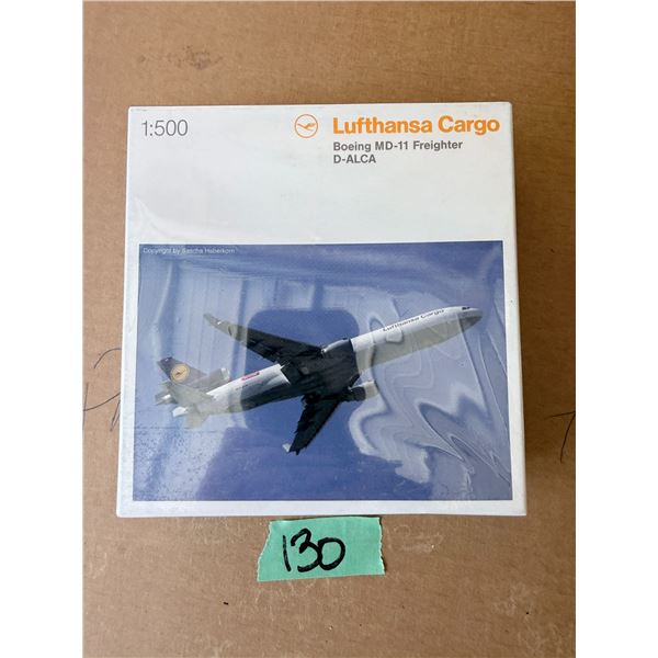 LUFTHANSA CARGO BOEING MD-11 FREIGHTER 1:500 DIECAST