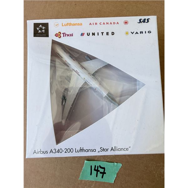 AIRBUS A340-200 LUFTHANSA STAR ALLIANCE MODEL AIRPLANE DIECAST