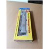 Image 2 : WALTHERS HO SANTA FE SUPER CHIEF BUDD 73' BAGGAGE CAR 932-9002