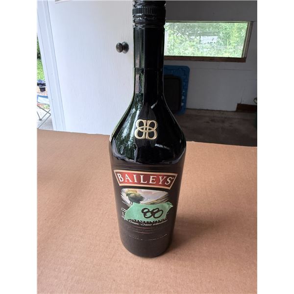 BAILEYS IRISH CREAM LIQUEUR BOTTLE BRAND NEW 750ML