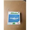 Image 1 : HERPA WINGS ALITALIA BOEING 747-200B 1:500 DIECAST MODEL AIRPLANE