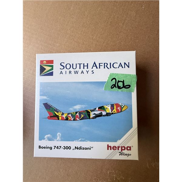 HERPA WINGS SOUTH AFRICAN AIRWAYS BOEING 747-300 NDIZANI DIECAST MODEL AIRPLANE