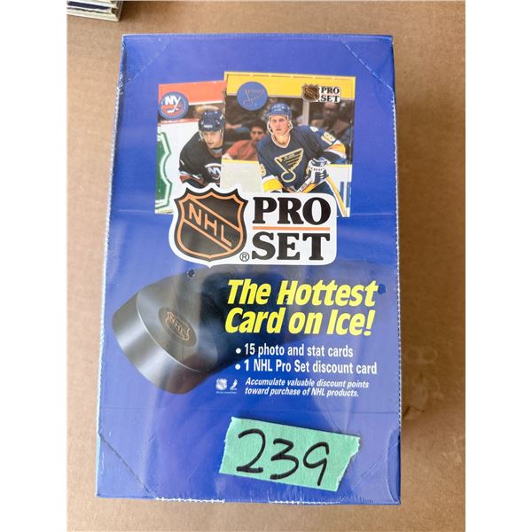 NHL PRO SET 1990 HOCKEY TRADING CARD BOX (SEALED)