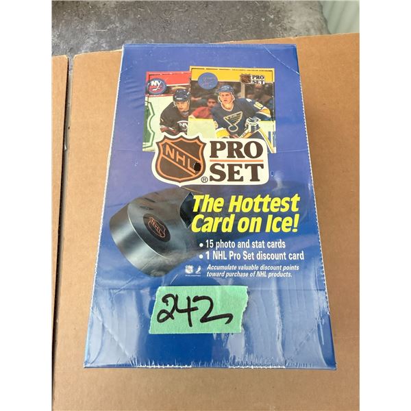 NHL PRO SET 1990 HOCKEY TRADING CARD BOX (SEALED)